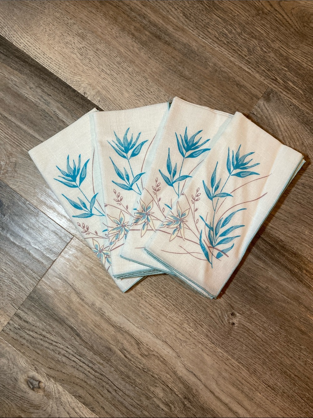 Vintage Blue Floral Napkin Set